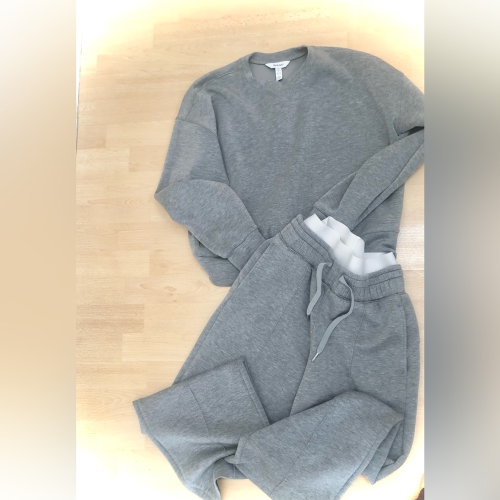SPANX Medium gray air essential set